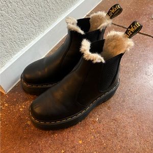 Dr. Martens 2976 QUAD FL BLACK